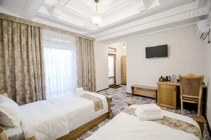 Бухара: Labi Rud Premium