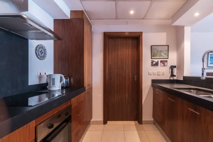 Дубай: Luxury Apartment With Panoramic-view of Dubai Marina