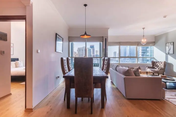 Дубай: Luxury Apartment With Panoramic-view of Dubai Marina