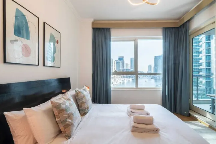 Дубай: Luxury Apartment With Panoramic-view of Dubai Marina