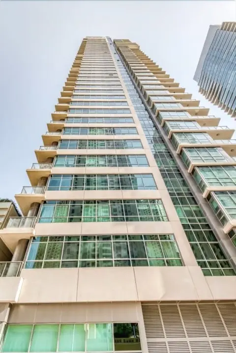 Дубай: Bright Apartment in the Heart of Marina by GuestReady