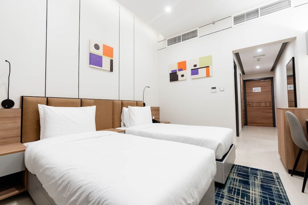 Дубай: Resivation Hotel