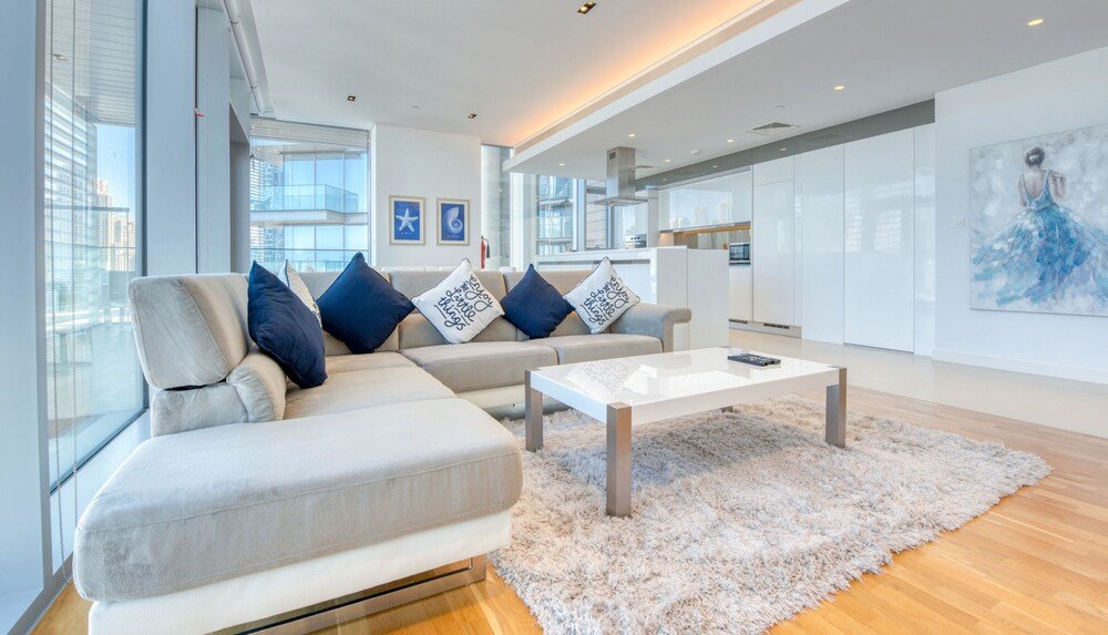 Дубай: Beautiful Large 3 B/R Apt in BlueWaters Island