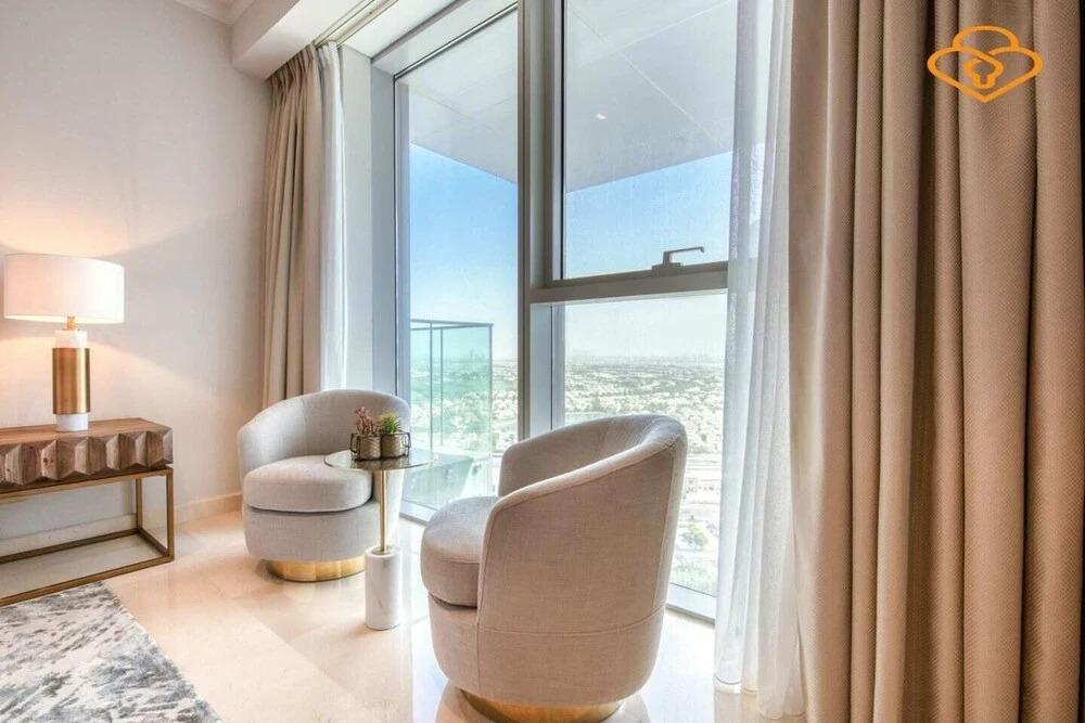 Дубай: 2 B/R Apt Taj Residences JLT