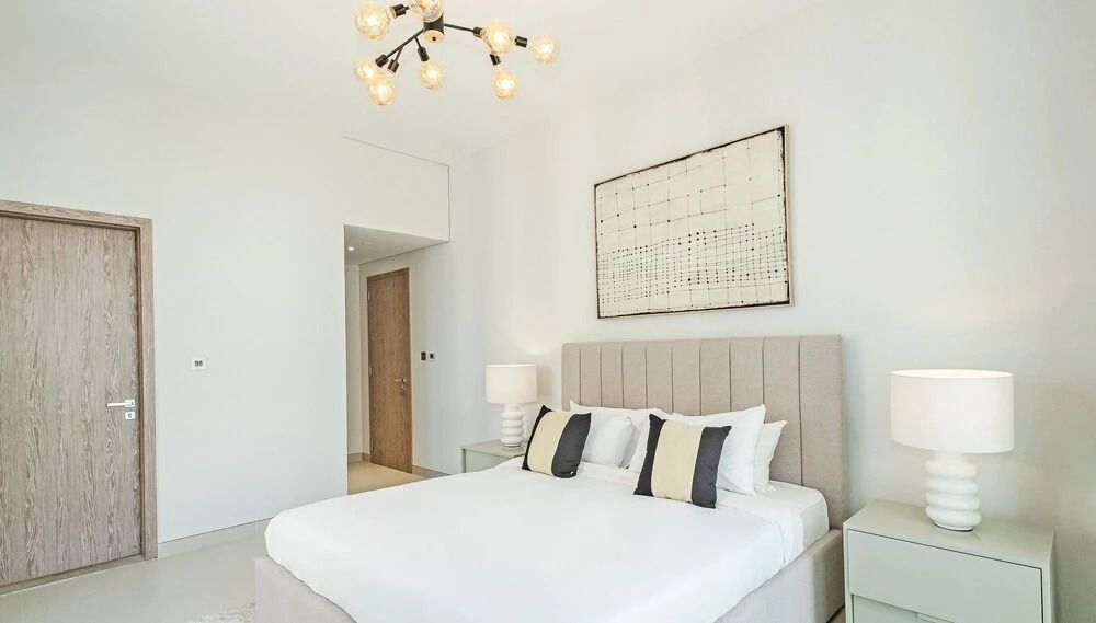 Дубай: LUX Contemporary Suite Marina View 3