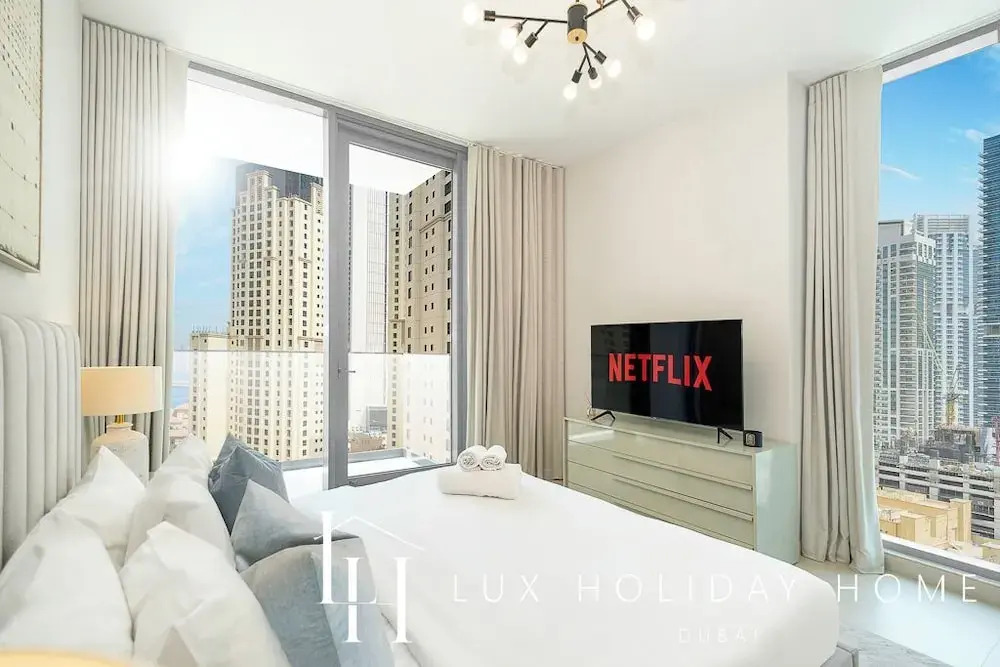 Дубай: LUX Contemporary Suite Marina View 3