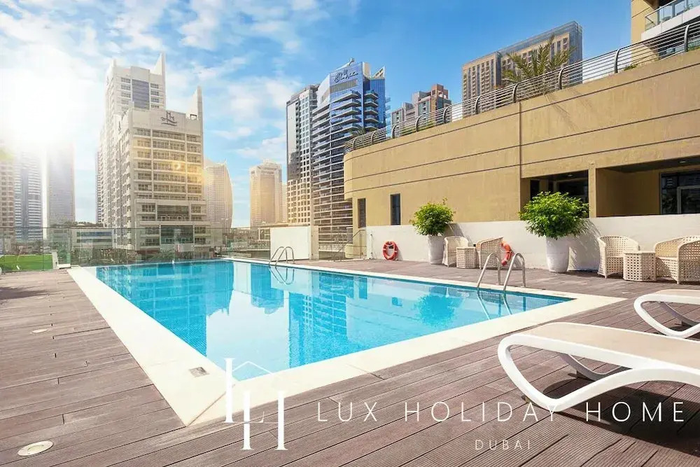 Дубай: LUX Contemporary Suite Marina View 3