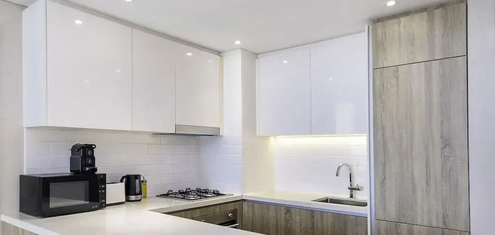 Дубай: LUX Contemporary Suite Marina View 3