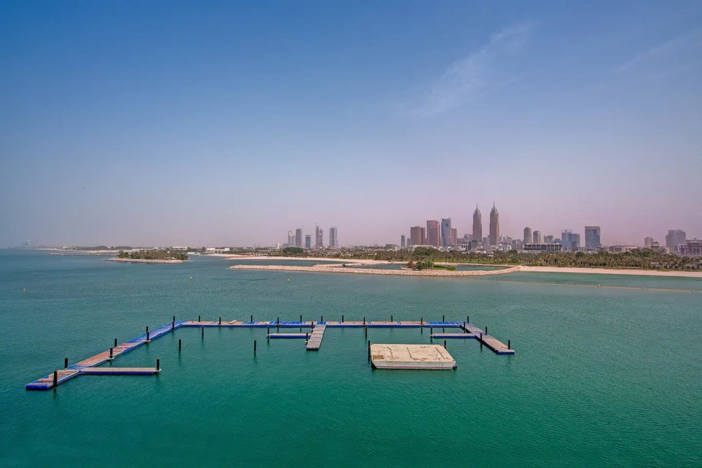 Дубай: Stunning 1 Bedroom Sea View on the Palm