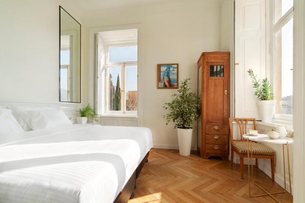 Тбилиси: Unfound Door - Design Hotel