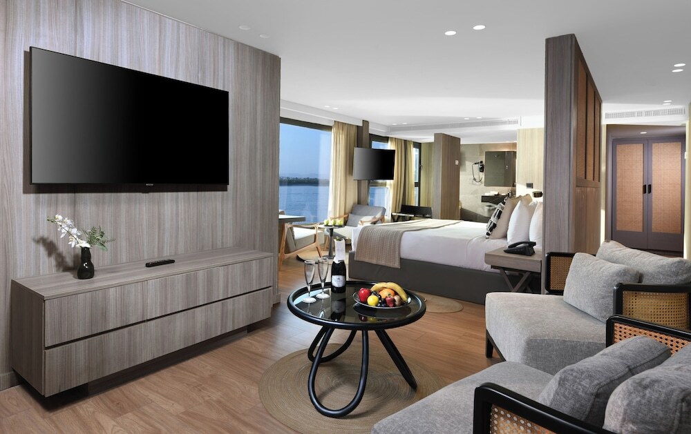 Луксор: MS Historia The Boutique Hotel Nile Cruises (3/4/7 nights from Aswan or Luxor)