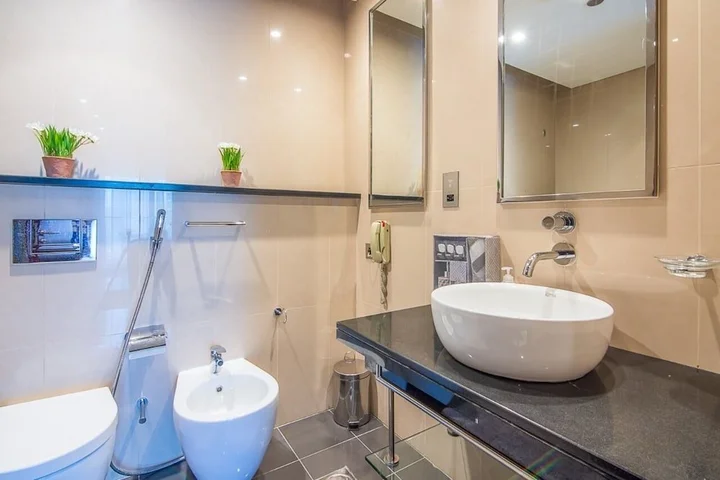 Дубай: Jlt Bonnington Tower 1 Br Apartment Lake View
