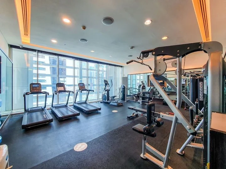 Дубай: Jlt Bonnington Tower 1 Br Apartment Lake View