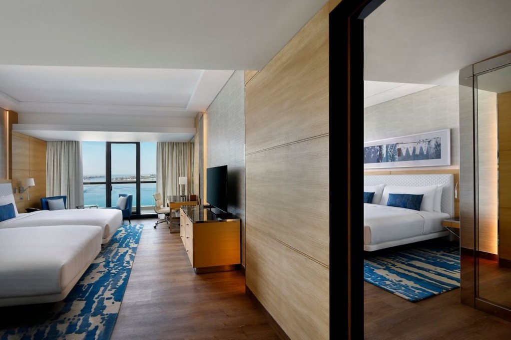 Дубай: Marriott Resort Palm Jumeirah, Dubai