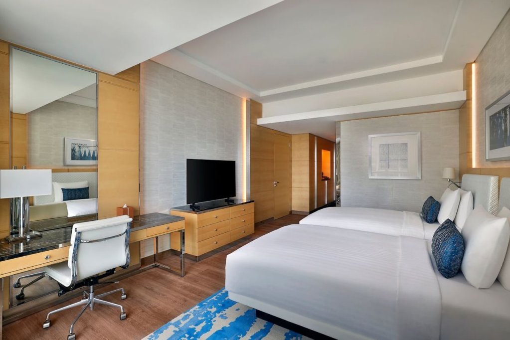 Дубай: Marriott Resort Palm Jumeirah, Dubai