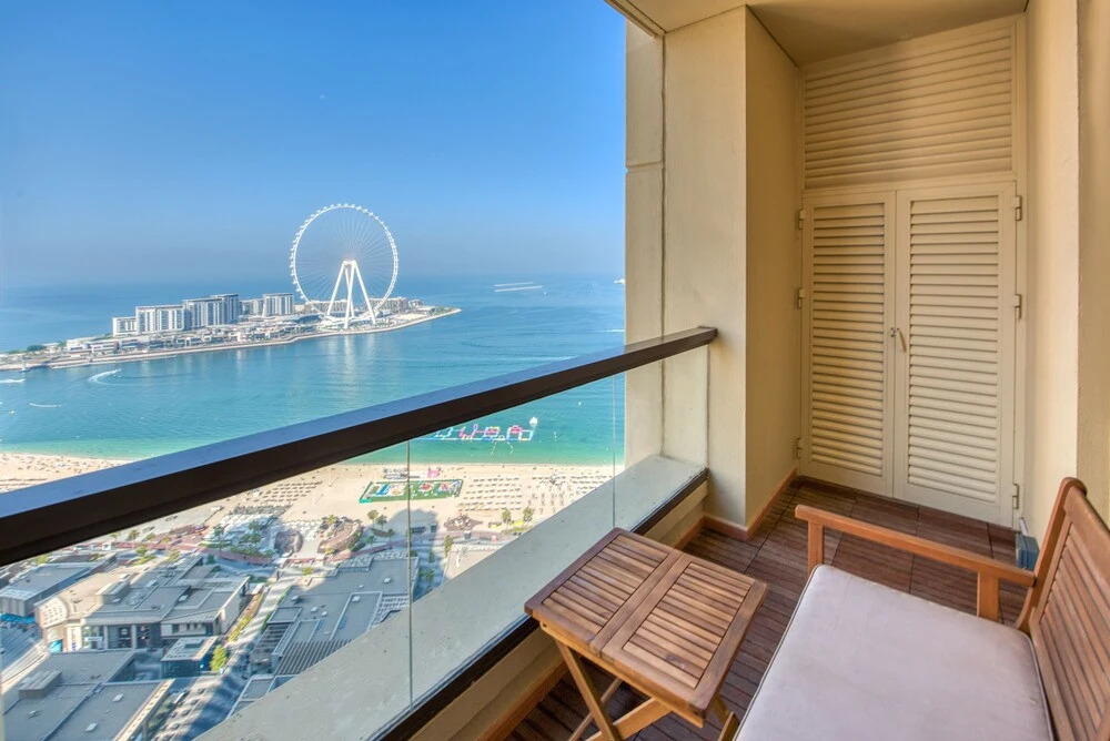 Дубай: Maison Privee - Sun Sand & Dubai Luxury at JBR Beach
