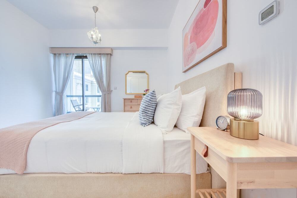 Дубай: Maison Privee - Sun Sand & Dubai Luxury at JBR Beach