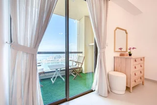 Дубай: Maison Privee - Sun Sand & Dubai Luxury at JBR Beach