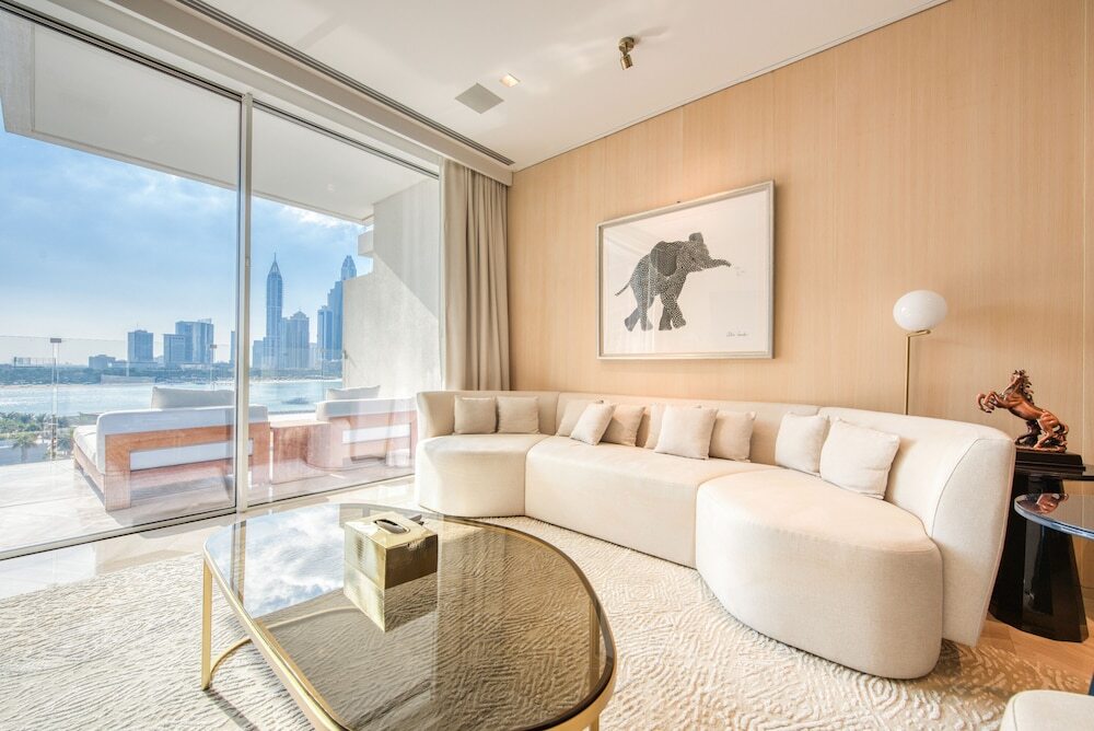 Дубай: Maison Privee - SeaView Apt at FIVE Palm