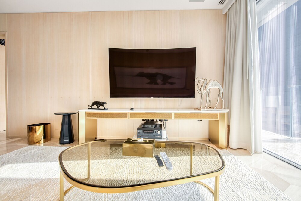 Дубай: Maison Privee - SeaView Apt at FIVE Palm