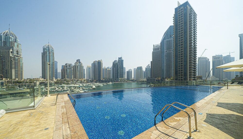 Дубай: KOHH – 1BR in Cayan Tower