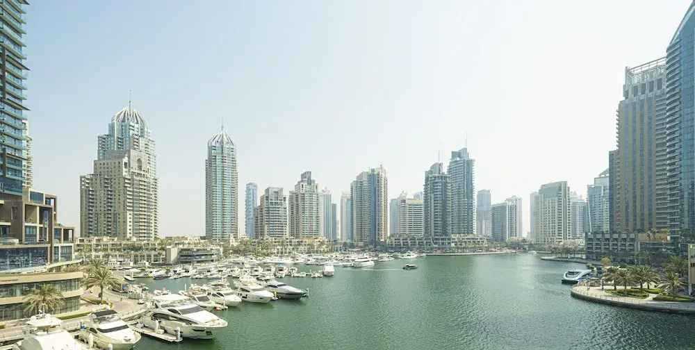 Дубай: KOHH – 1BR in Cayan Tower