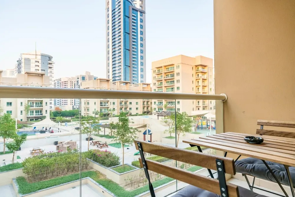 Дубай: Luxe 1BD Sleeps 4 Parking Pool Gym