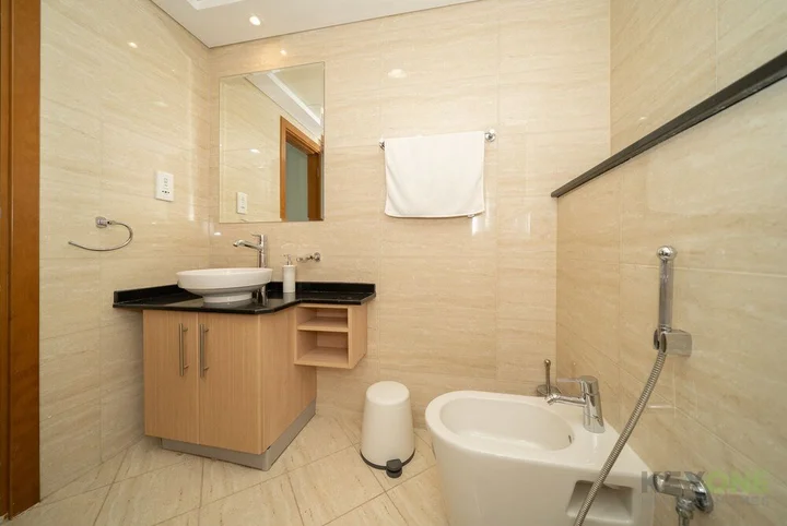 Дубай: KOHH – 2BR in Ocean Heights