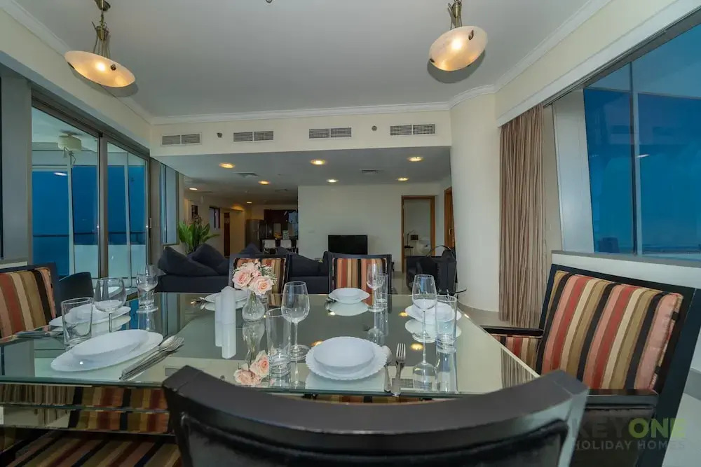 Дубай: KOHH – 2BR in Ocean Heights