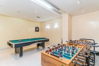 Дубай: Luxe Studio Sleeps 2 Balcony Gym Tennis