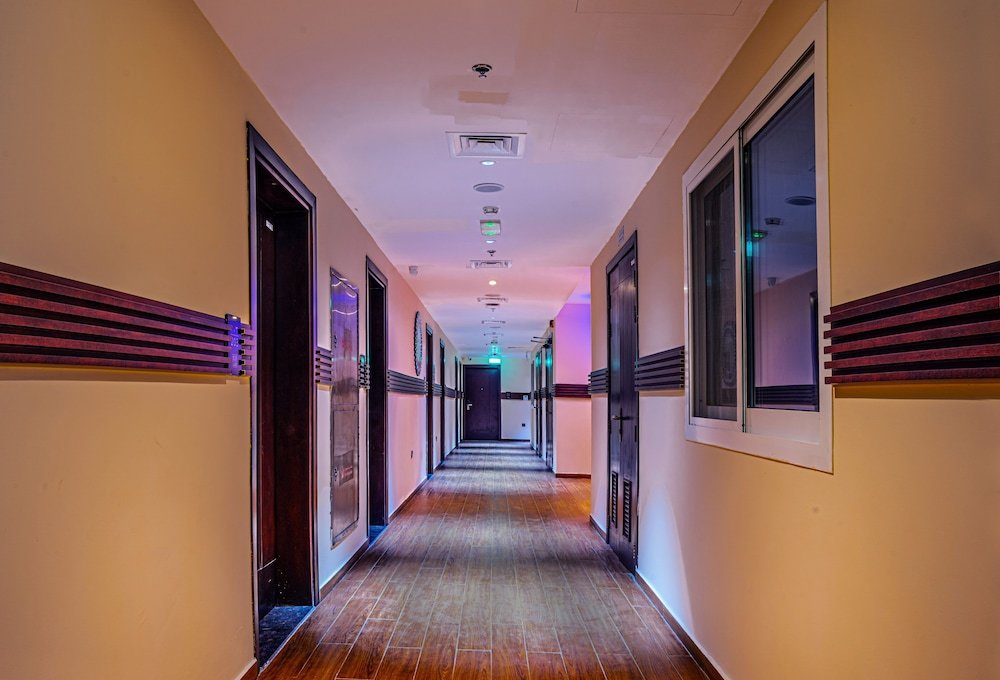 Дубай: Raha Hotel