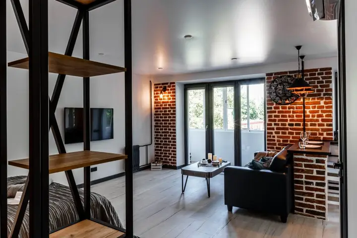 Апартаменты InterLoft 1 Old Town Free Parking Wi-Fi 100/50 Smart TV — фото 4