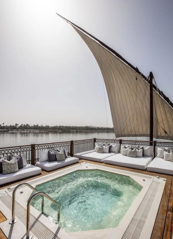 Луксор: Dahabeya Molouky Nile Cruise- Every Monday from Luxor- Aswan for 05 nights