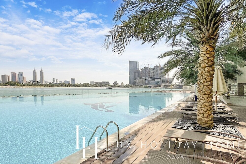 Дубай: LUX Opulent Island Suite View 7