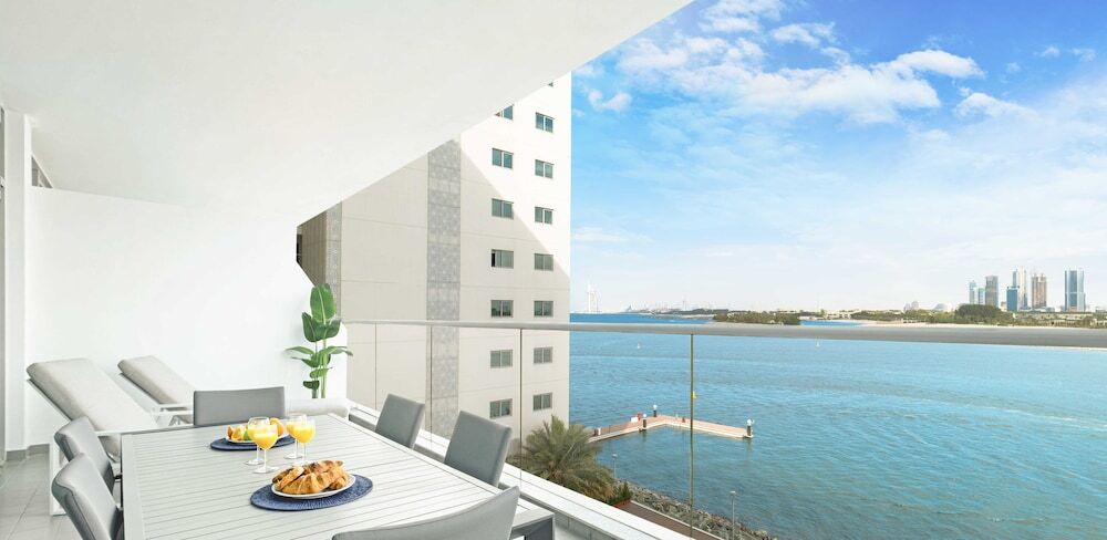 Дубай: LUX Opulent Island Suite View 7