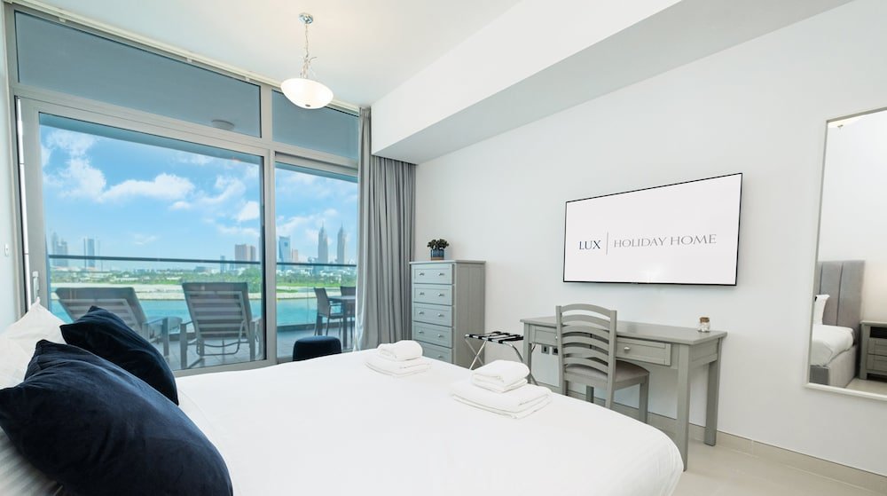 Дубай: LUX Opulent Island Suite View 7