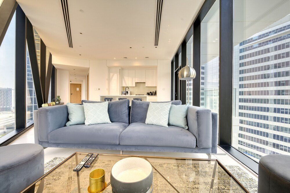 Дубай: Maison Privee - Luxury Apt W/Burj Khalifa Vw & Dubai Canal Access