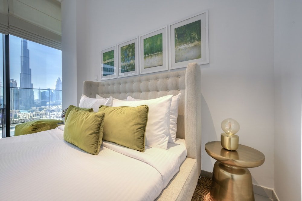 Дубай: Maison Privee - Luxury Apt W/Burj Khalifa Vw & Dubai Canal Access