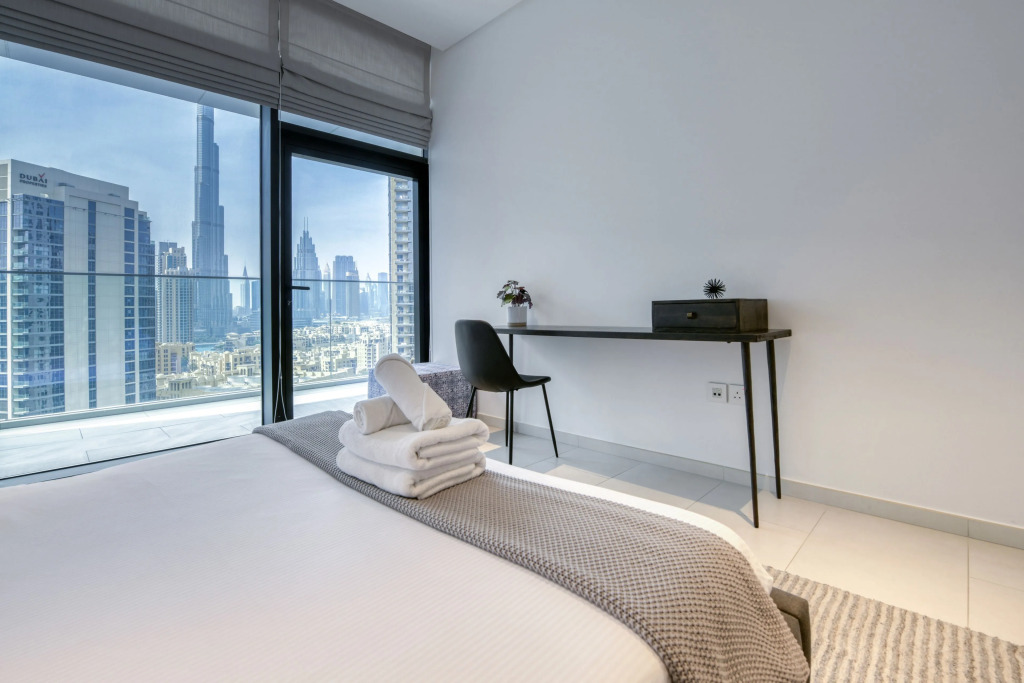 Дубай: Maison Privee - Luxury Apt W/Burj Khalifa Vw & Dubai Canal Access