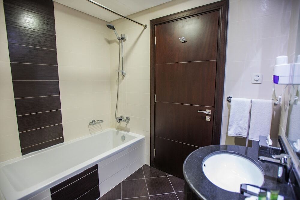 Абу-Даби: Grand Villaggio Hotel