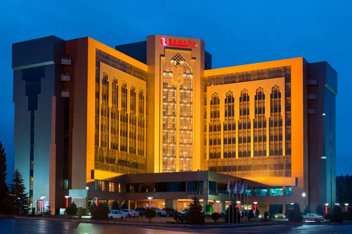 Гянджа: Ramada Plaza By Wyndham Gence