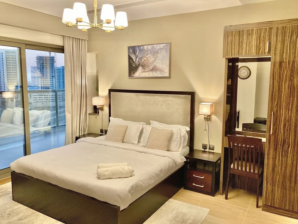 Дубай: SuperHost - Elite Apartment With Canal and City Skyline Views