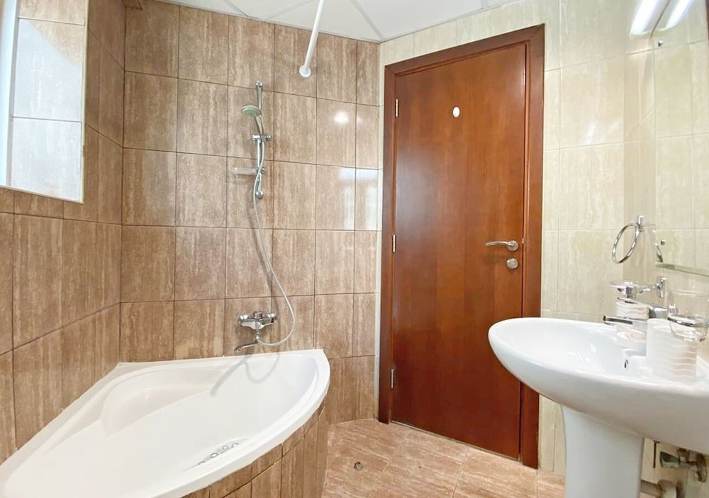 Дубай: ELN - Cozy Budget Studio in JLT Metro