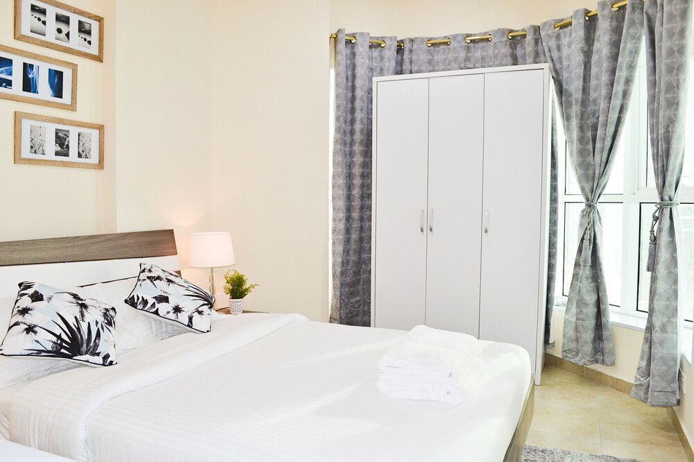 Дубай: ELN - Cozy Budget Studio in JLT Metro