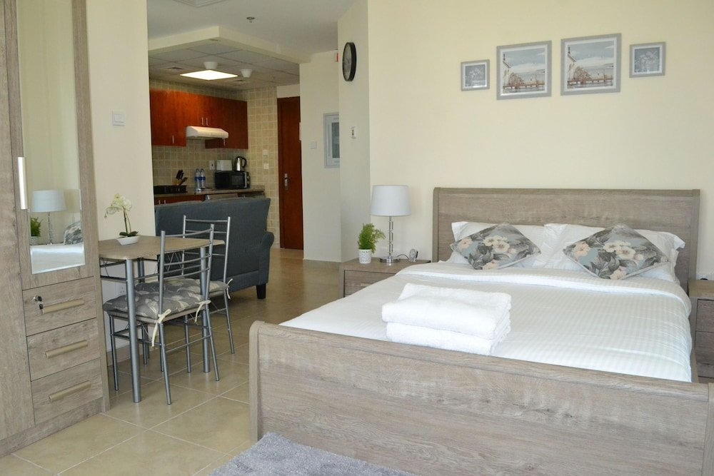 Дубай: BRK - Modern studio with balcony IN JLT