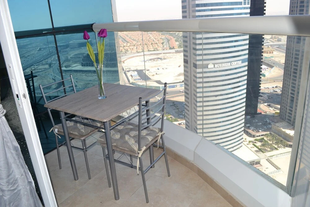 Дубай: BRK - Modern studio with balcony IN JLT