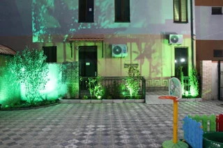 Уреки: Hotel Lion