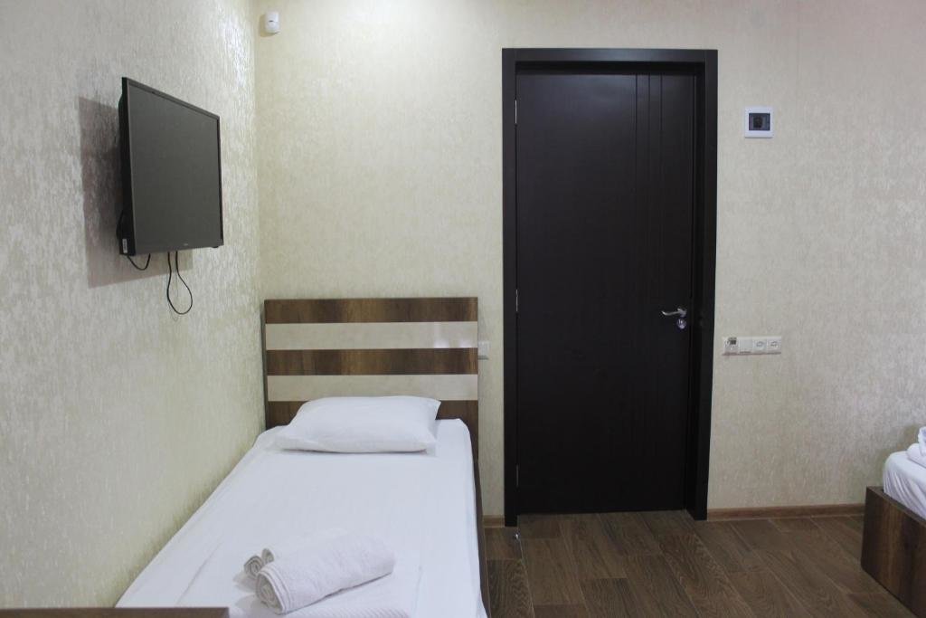 Уреки: Hotel Lion