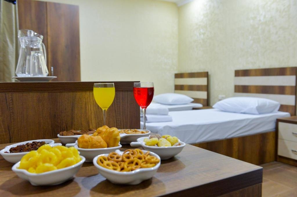 Уреки: Hotel Lion