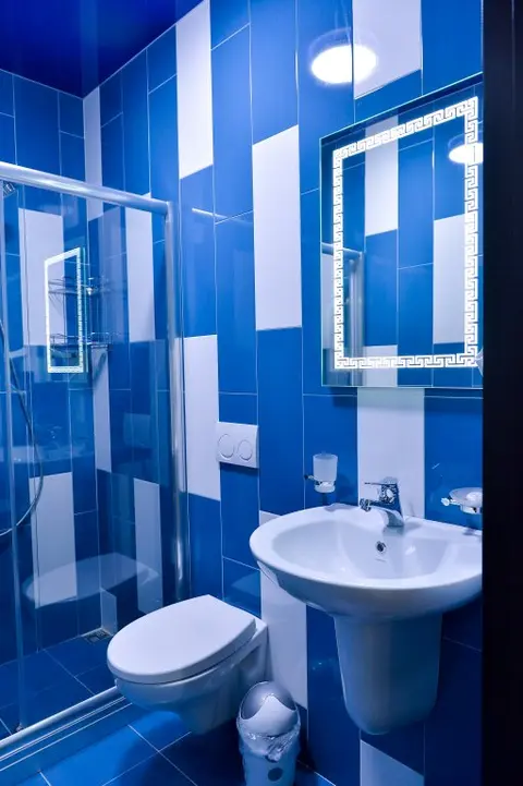 Уреки: Отель Lion